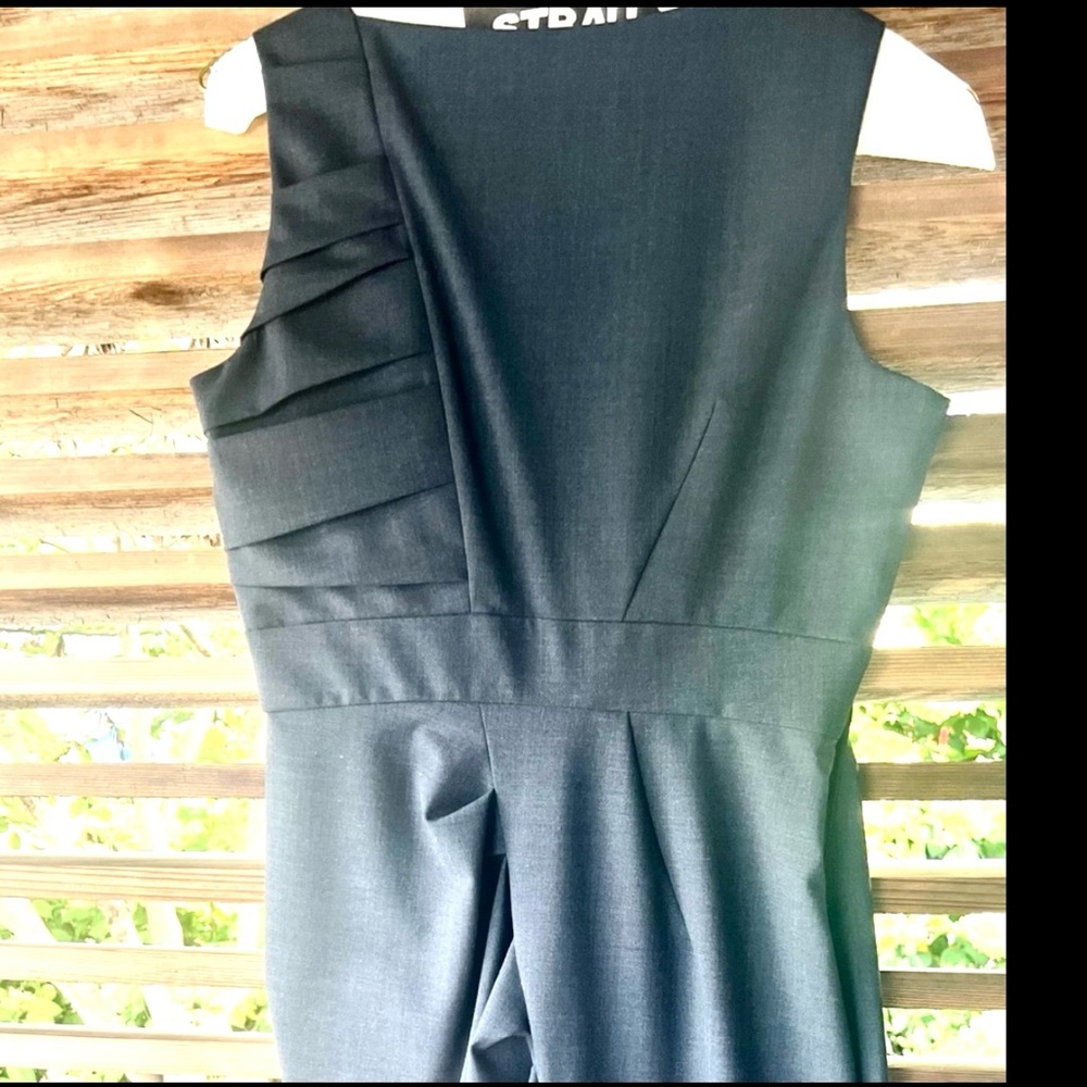 Cynthia Steffe $295 V-Neck Ruched Grey Dress NWT 2 - Picture 2 of 7